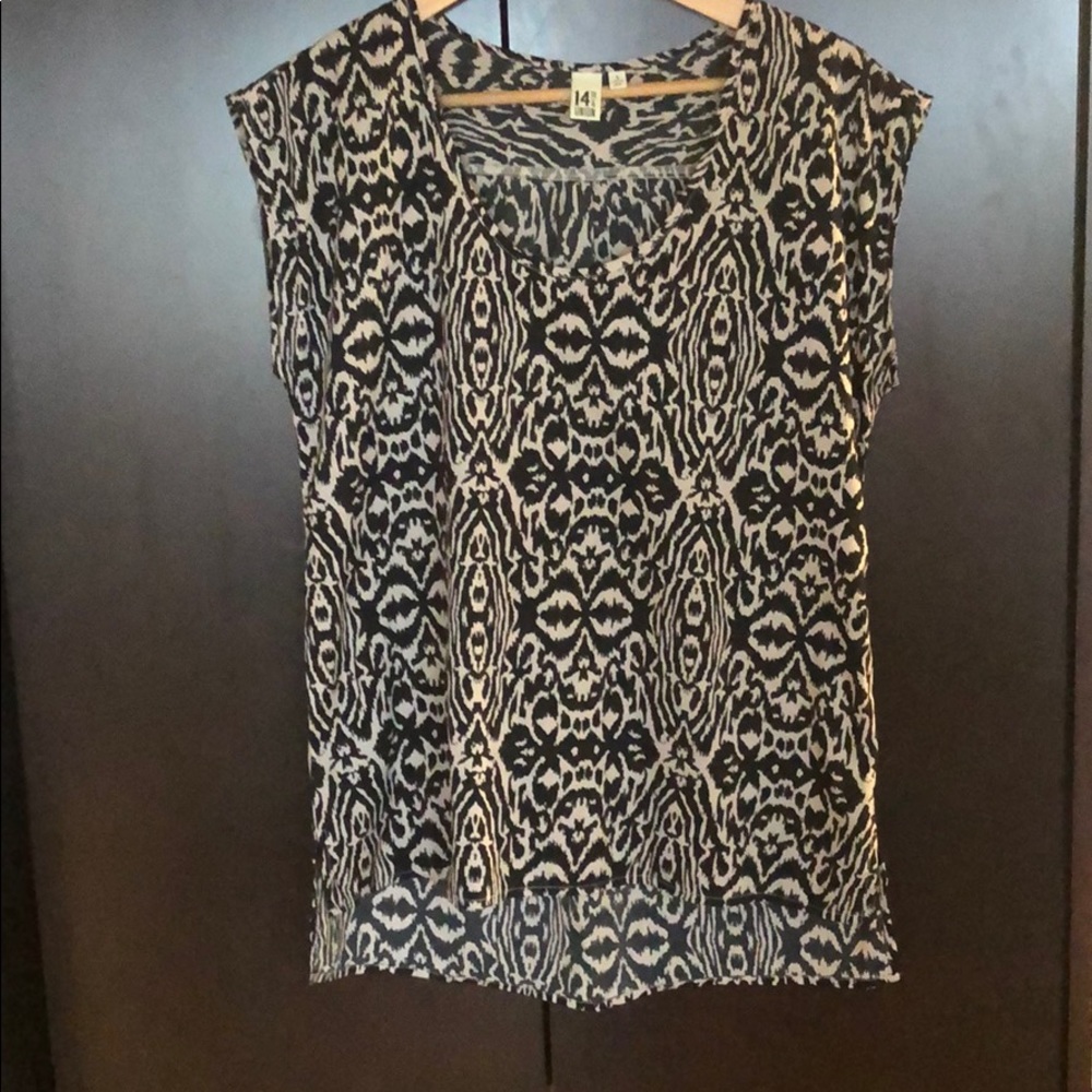 14th & Union Printed Blouse